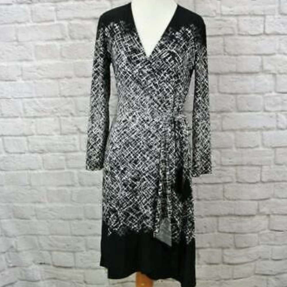 bcbgmaxazria wrap dress